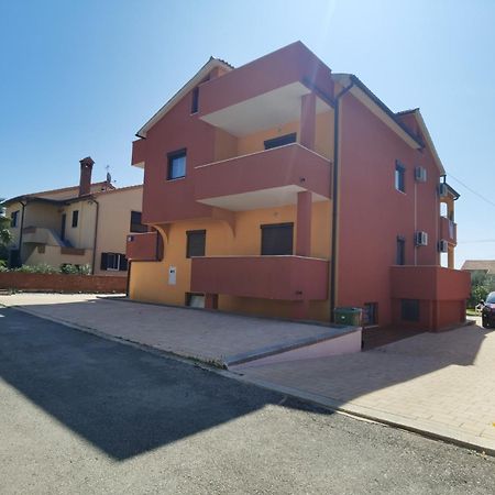 Casa Sol Maris Apartment Новиград Екстериор снимка